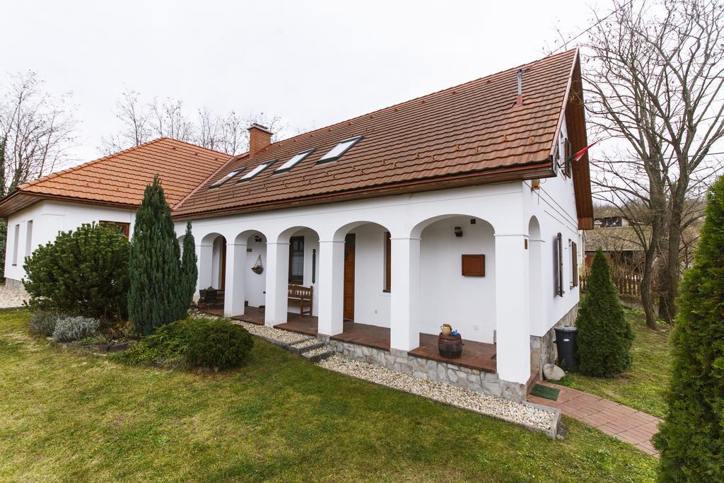 Appartement Ambitus-Haz à Egerszalók Extérieur photo